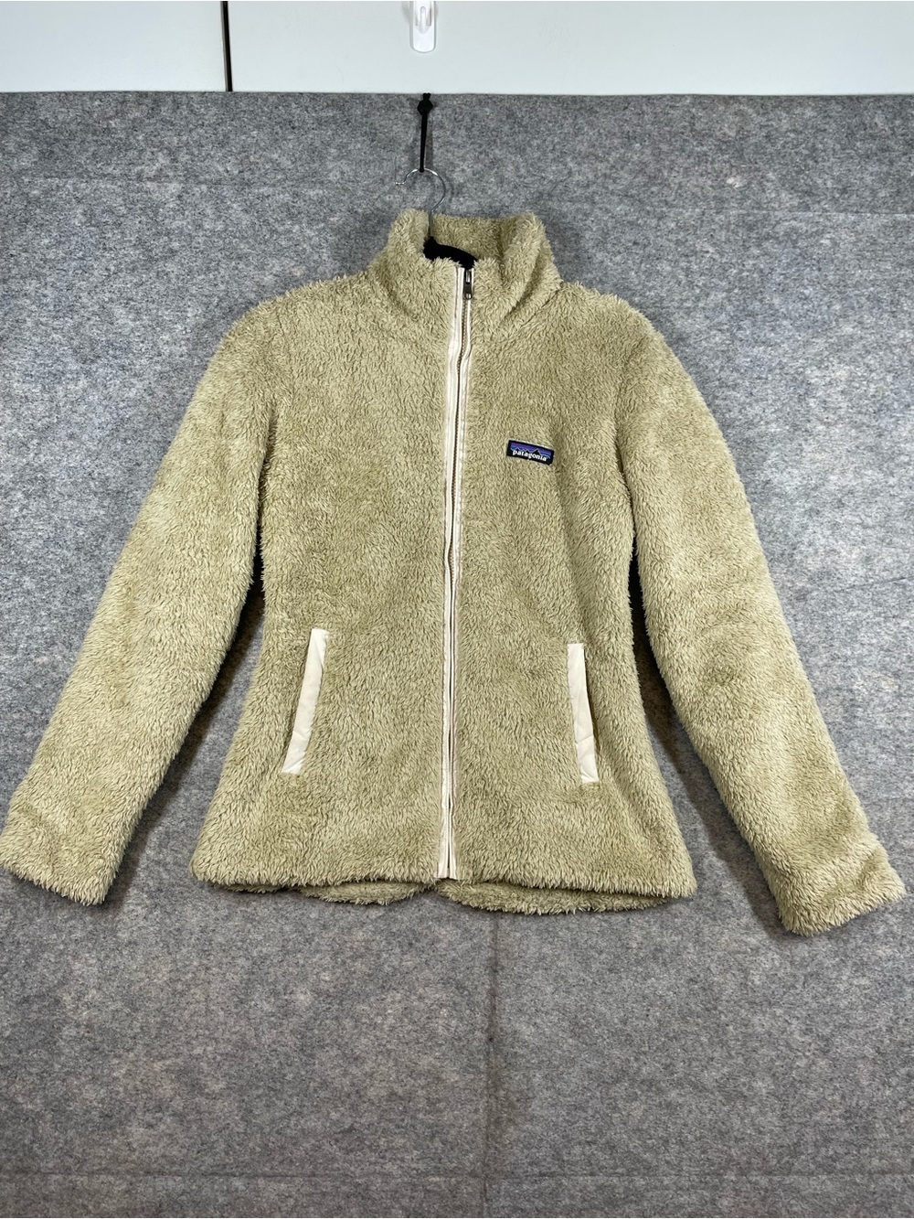 Patagonia Beige Re-Tool Sherpa Fleece Jacket Small Gorpcore Cozy Hiking Outdoors